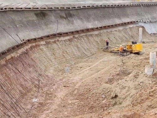 西畴基坑边坡加固