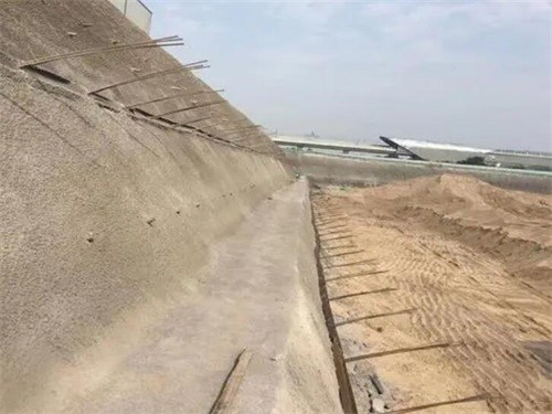 西畴河道边坡加固